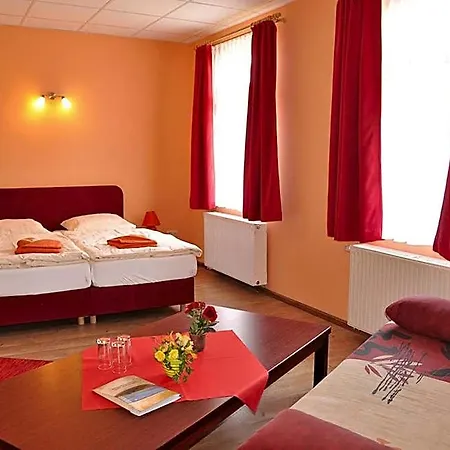 Haus Saarland Hotel 2*