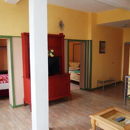 Ξενοδοχείο Haus Saarland 2*