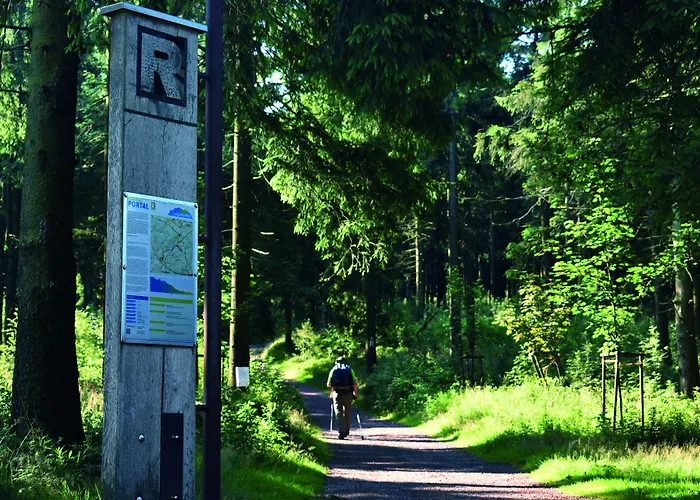 Otel Haus Saarland 2*