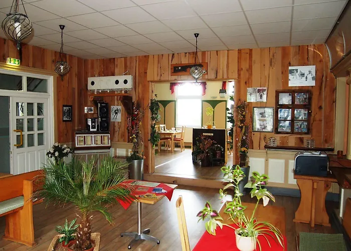 Otel Haus Saarland Oberhof (Thuringia)